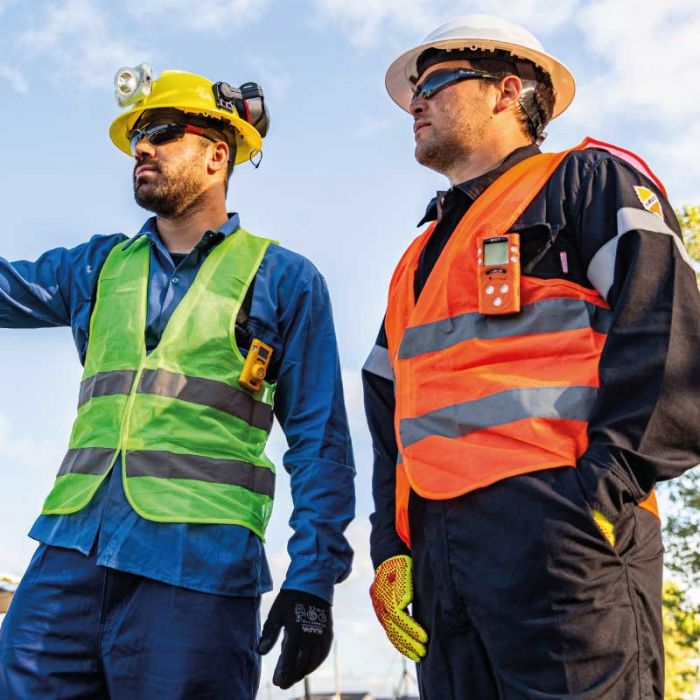 Equipo de trabajo en operaciones de MGA